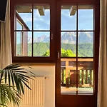 アパート Vom Reiter, Am Bauernhof Mit Bergblick Und Privater Infrarotkabine, Inkl Sommercard Und Spielplatz シュラートミンク